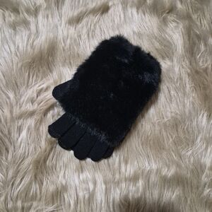 Steve Madden Black Faux Fur Gloves